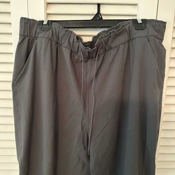 Lululemon Stretch High Rise Pants 7/8 Length - Picture 2 of 3